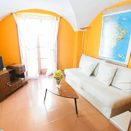 De La Parte Antigua De Apartamento Caces