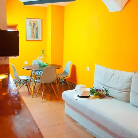 De La Parte Antigua De Apartamento Caces