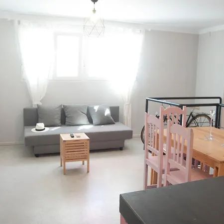 De La Parte Antigua De Apartment Caceres