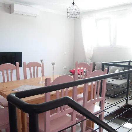 De La Parte Antigua De Apartment Caceres