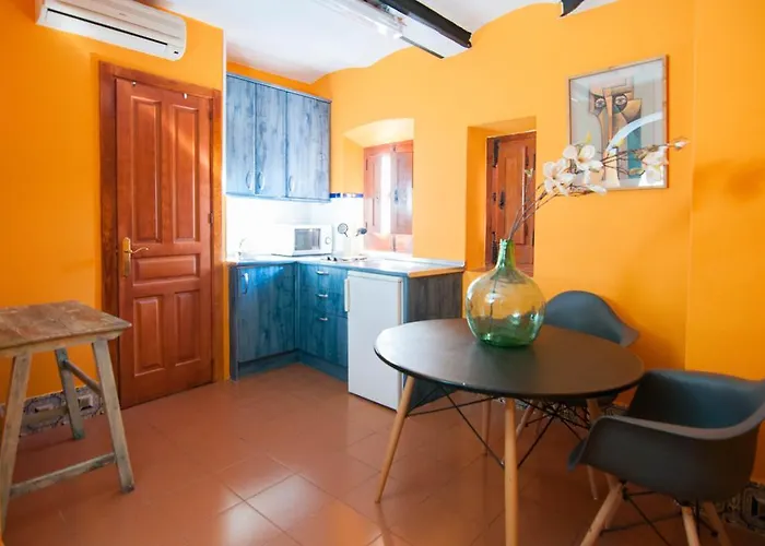 De La Parte Antigua De Caces