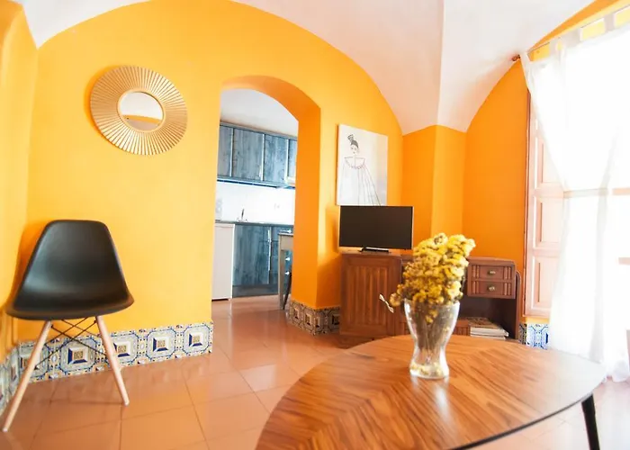 De La Parte Antigua De Caces