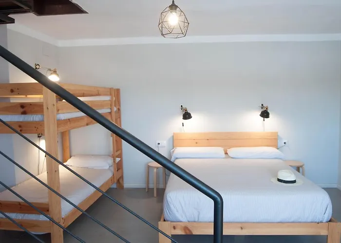 De La Parte Antigua De * Caces